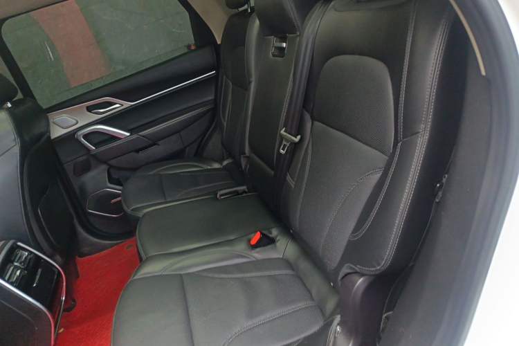 Used Hunkt Kuangshi 2020 2.0T Automatic Two-Wheel Drive Prestige Version Left Rear Seat