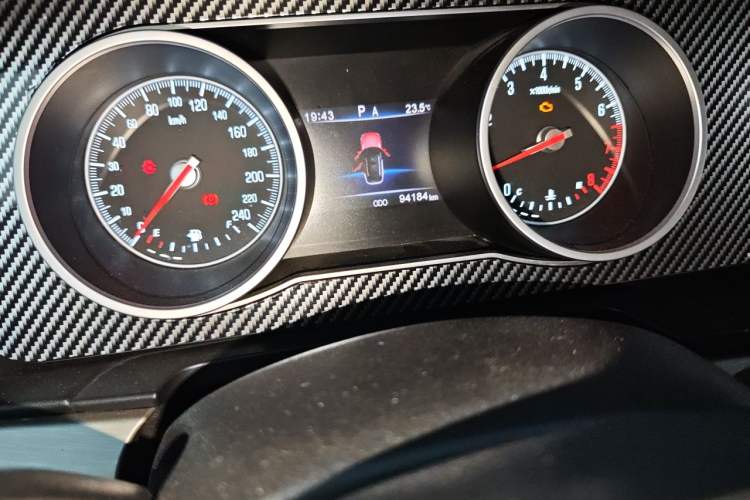 Used Hunkt Kuangshi 2020 2.0T Automatic Two-Wheel Drive Prestige Version Odometer Close Up