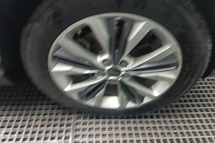 Used Hunkt Kuangshi 2020 2.0T Automatic Two-Wheel Drive Prestige Version Right Front Wheel Hub