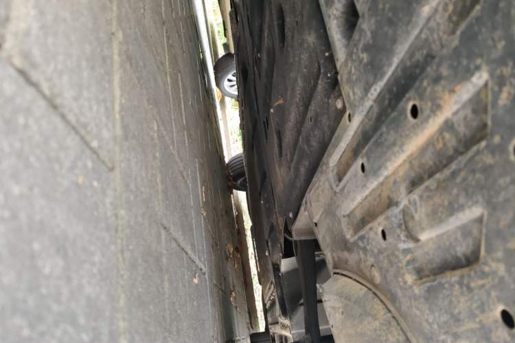 Used Hycan A06 2022 550A Chassis Front Left