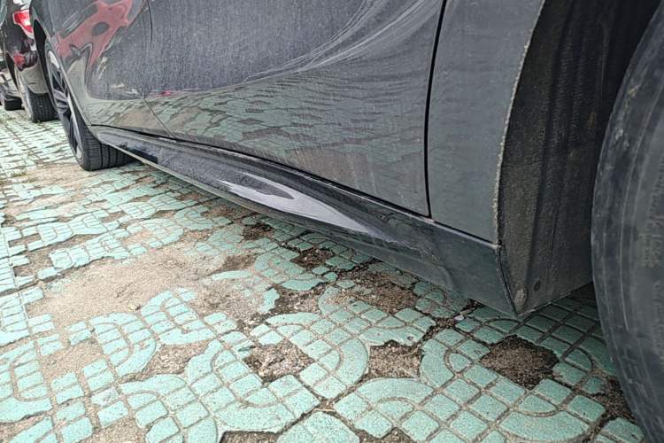 Used Hycan A06 2022 630C Left Side Sill