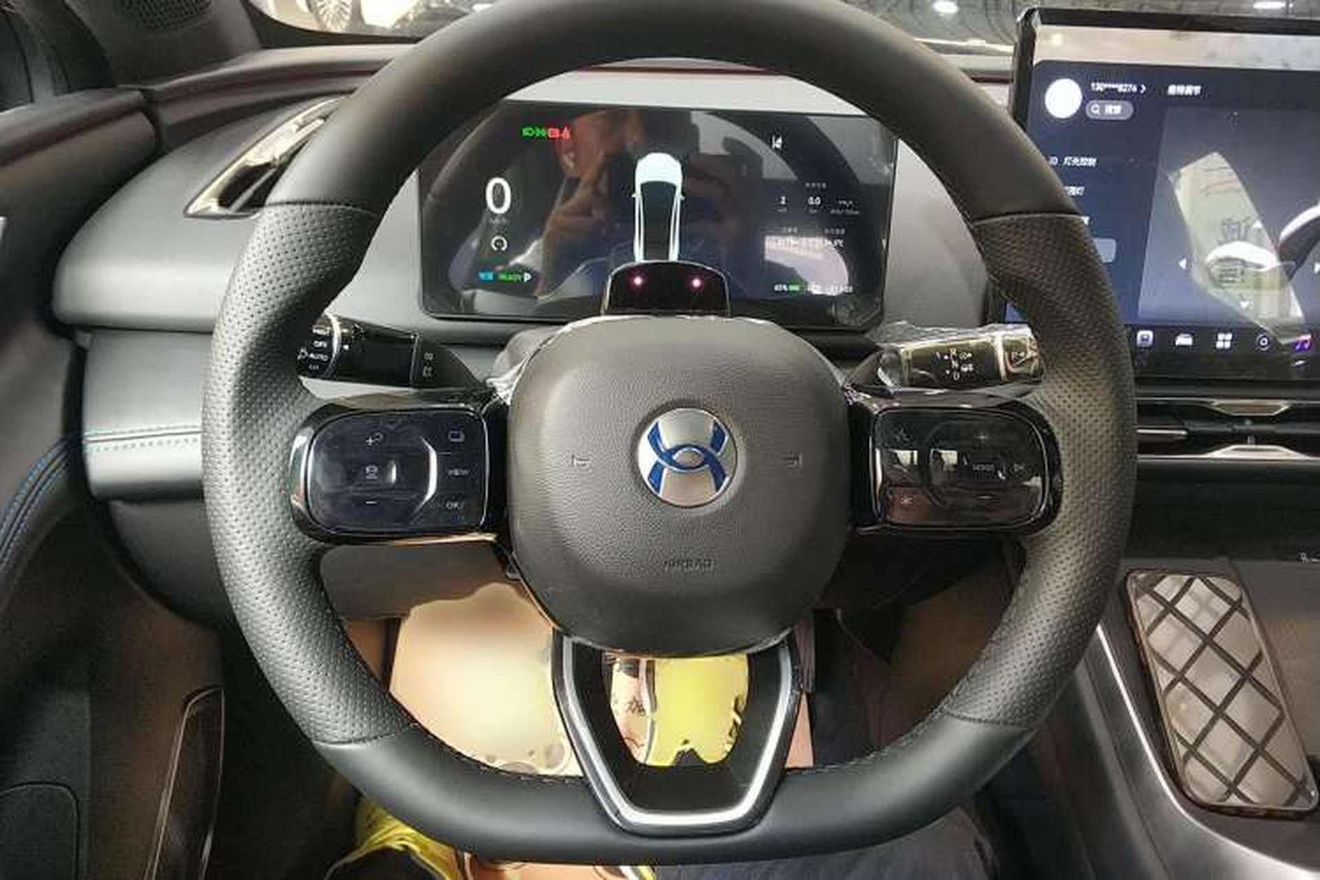 Used Hycan A06 2022 630C Steering Wheel