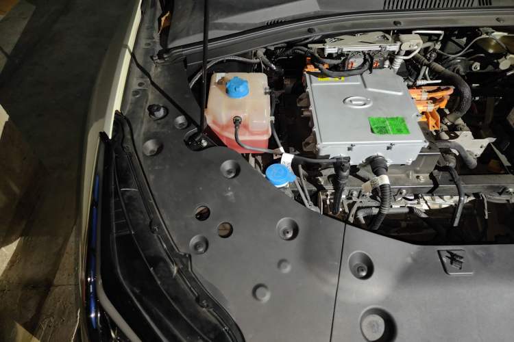 Used Hycan A06 2022 630C Engine Bay Right