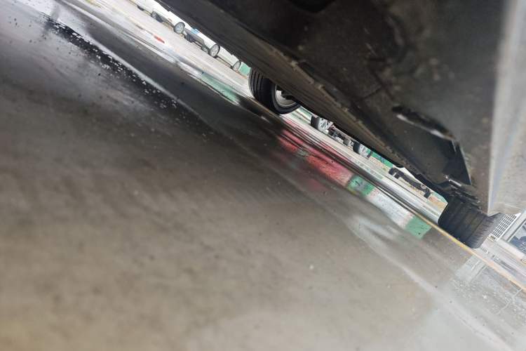 Used Hycan A06 2024 PLUS 520N Chassis Front Left
