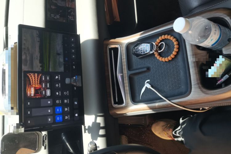Used Hycan V09 2023 Luxurious Edition Supercharger 620 Audio And AC Panel