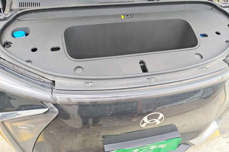 Used Hycan V09 2023 Luxury Edition 620 Engine Bay