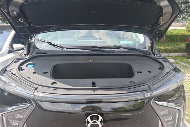 Used Hycan V09 2023 Luxury Edition 620 Engine Bay