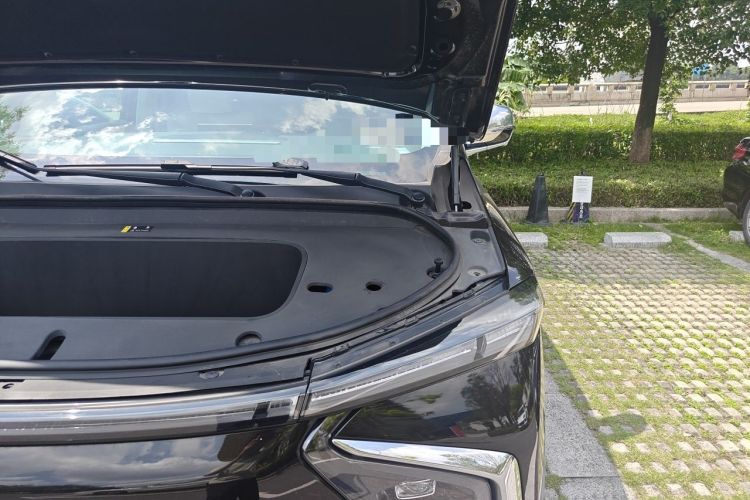 Used Hycan V09 2023 Luxury Edition 620 Engine Bay Left