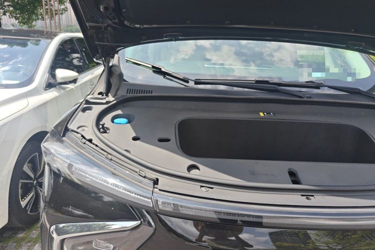 Used Hycan V09 2023 Luxury Edition 620 Engine Bay Right