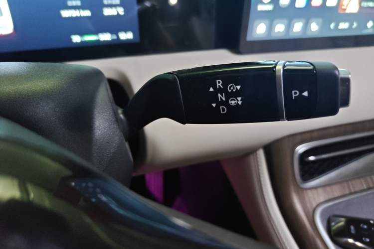 Used Hycan V09 2023 Luxury Edition 762 Gear Lever