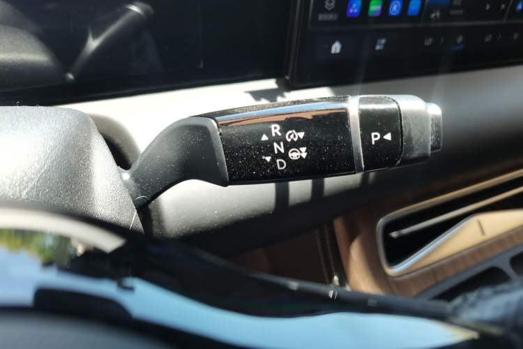 Used Hycan V09 2023 Luxurious Edition Supercharger 620 Gear Lever