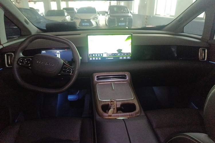 Used Hycan V09 2023 Luxurious Edition Supercharger 620 Headliner