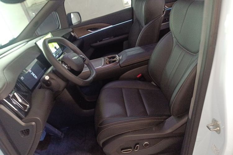 Used Hycan V09 2023 Luxurious Edition Supercharger 620 Left Front Seat