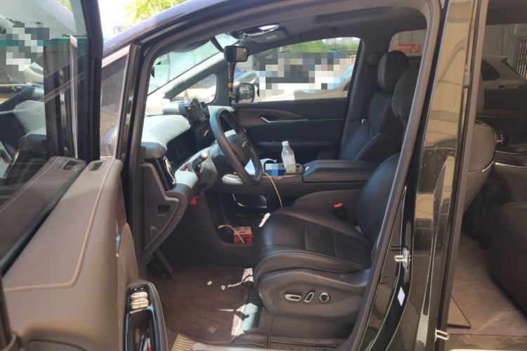 Used Hycan V09 2023 Luxurious Edition Supercharger 620 Left Front Seat