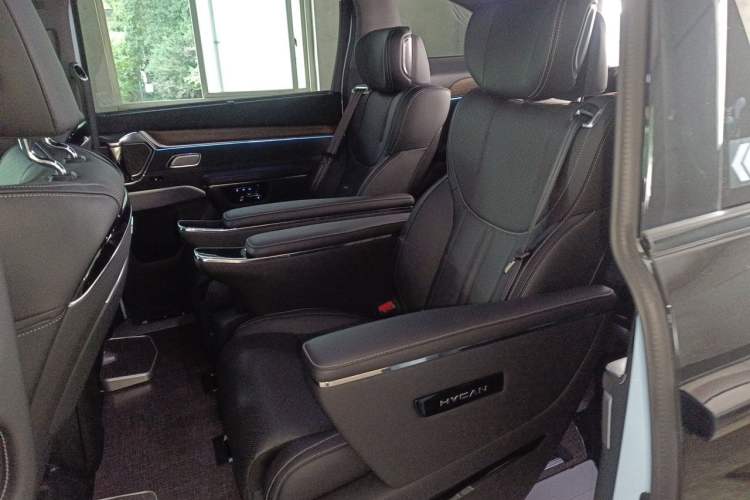 Used Hycan V09 2023 Luxurious Edition Supercharger 620 Left Rear Seat