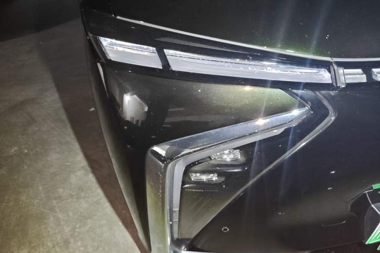 Used Hycan V09 2023 Luxury Edition 762 Right Front Headlight