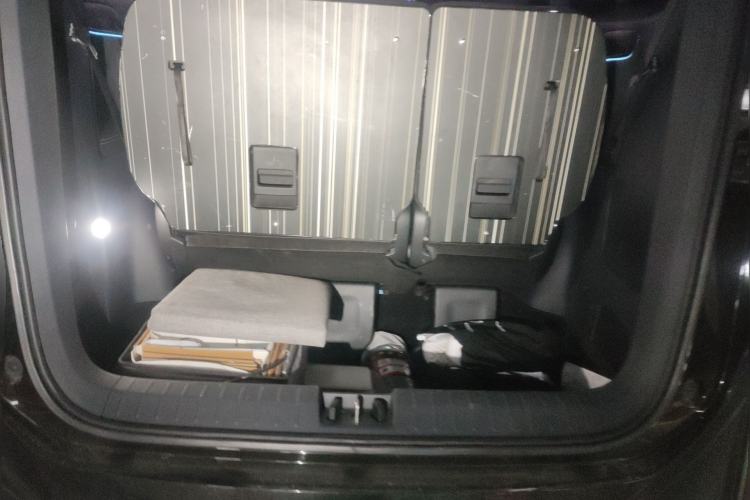 Used Hycan V09 2023 Luxury Edition 620 Trunk