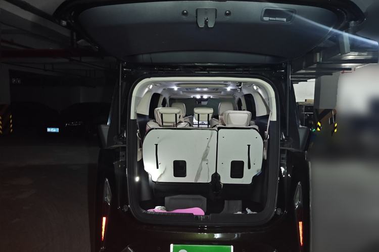 Used Hycan V09 2023 Luxury Edition 762 Trunk