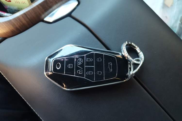 Used Hycan V09 2023 Luxurious Edition Supercharger 620 Vehicle Key