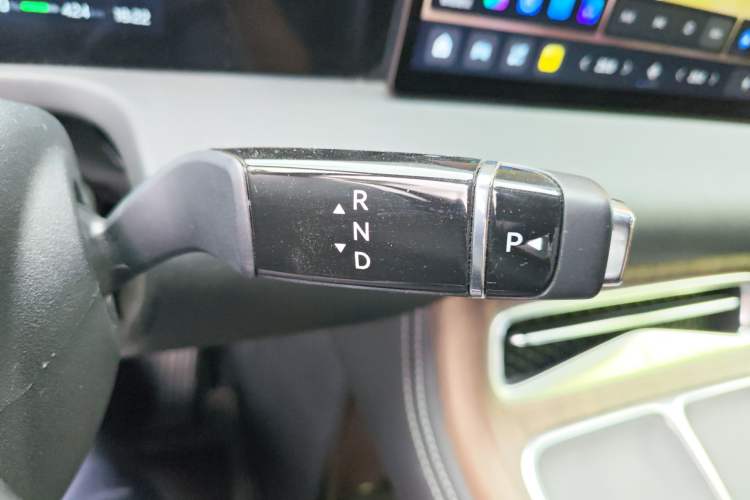Used Hycan V09 2023 Luxury Edition 620 Gear Lever