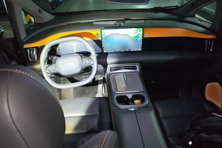Used Hycan V09 2023 Luxurious Edition Supercharger 620 Center Console
