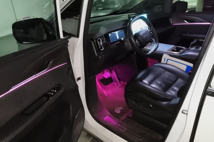Used Hycan V09 2023 Luxury Edition 620 Driver Seat