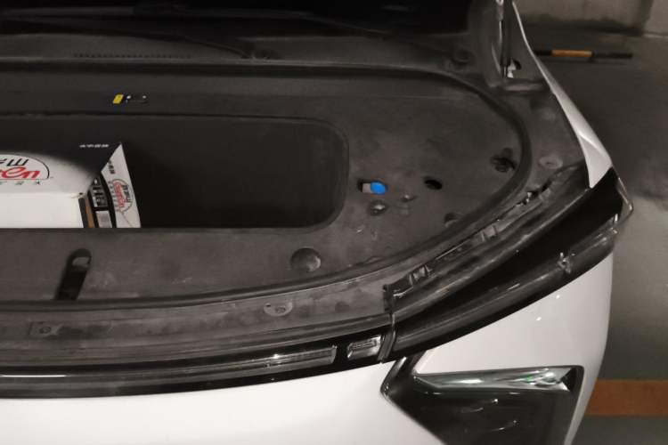 Used Hycan V09 2023 Luxury Edition 620 Engine Bay Left
