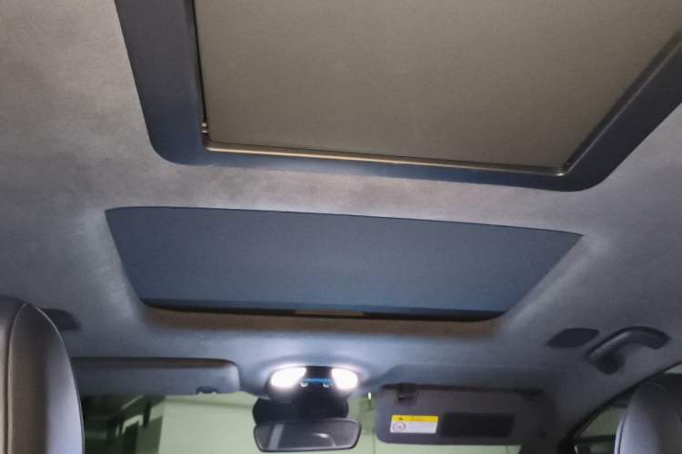 Used Hycan V09 2023 Luxury Edition 620 Headliner