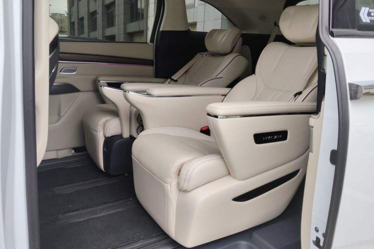 Used Hycan V09 2023 Luxury Edition 762 Left Rear Seat
