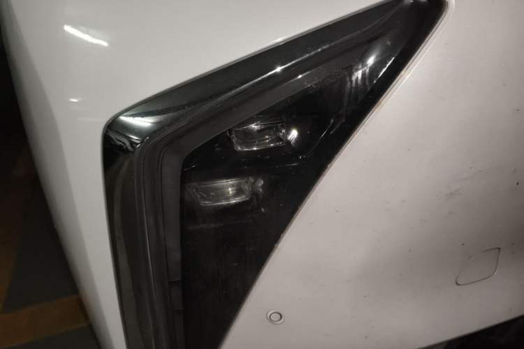 Used Hycan V09 2023 Luxury Edition 620 Right Front Headlight