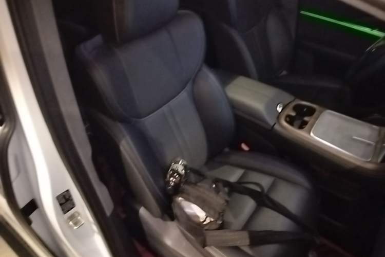 Used Hycan V09 2023 Luxury Edition 620 Right Front Seat