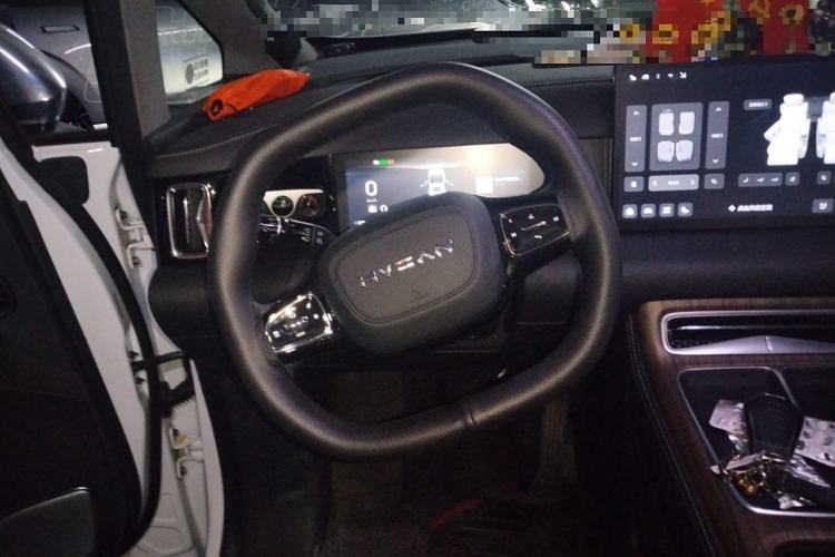 Used Hycan V09 2023 Luxury Edition 620 Steering Wheel