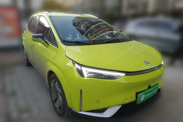 Used Hycan Z03 2022 620 km Range Trendy Cool Version 160 kW 76.8 kWh Front Right 45 Deg