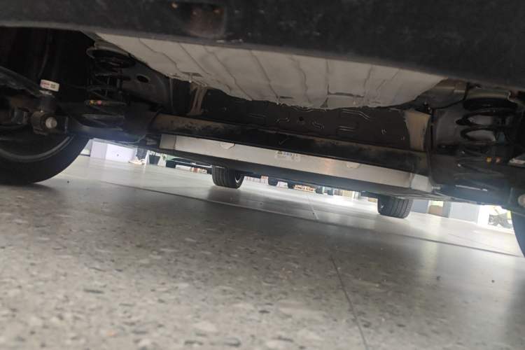 Used Hycan Z03 2022 510 km Range Trendy Cool Version 160 kW 61.13 kWh Chassis Rear