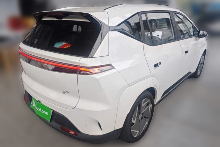 Used Hycan Z03 2022 510 km Range Trendy Cool Version 160 kW 61.13 kWh Rear Right 45 Deg