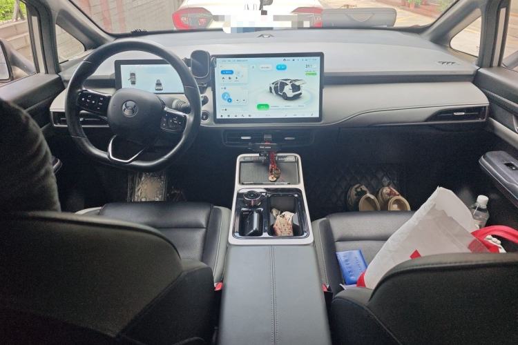 Used Hycan Z03 2021 Trendy Smart Edition Center Console