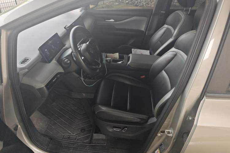 Used Hycan Z03 2021 Trendy Play Edition Left Front Seat