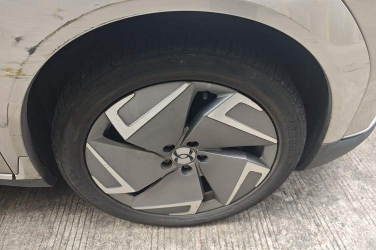 Used Hycan Z03 2021 Trendy Smart Edition Right Front Wheel Hub