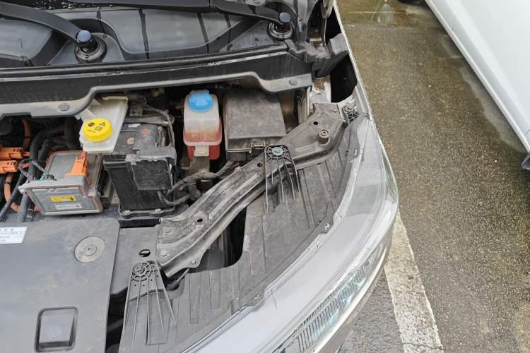 Used Hycan Z03 2021 Trendy Play Edition Engine Bay Left