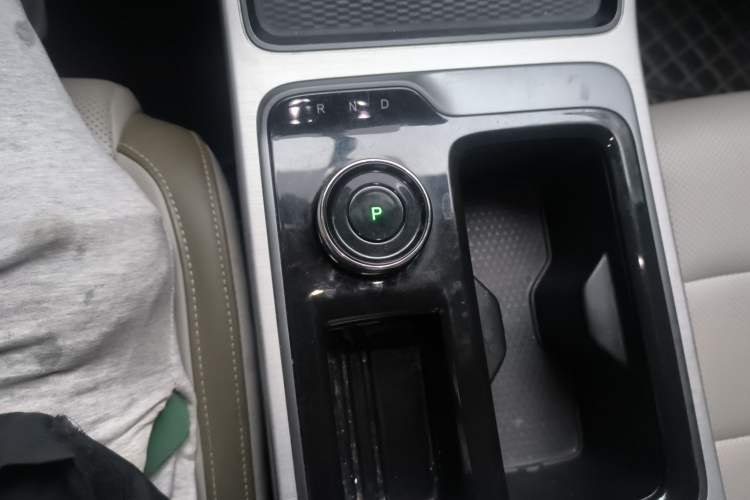 Used Hycan Z03 2021 Trendy Play Edition Gear Lever