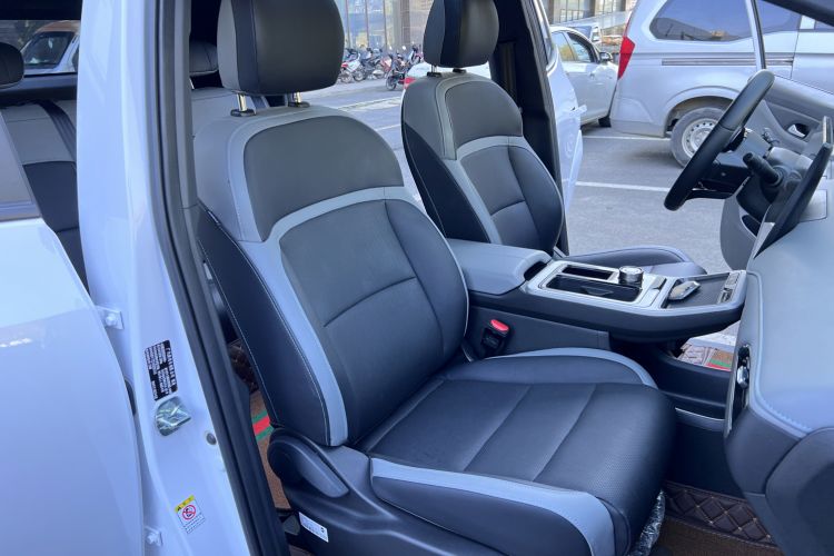 Used Hycan Z03 2021 Trendy Play Edition Right Front Seat