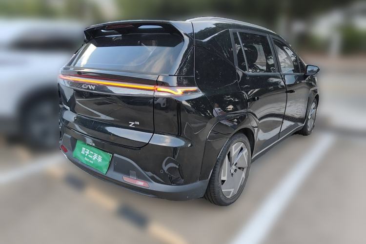Used Hycan Z03 2022 510 km Range Trendy Cool Version 160 kW 61.13 kWh Rear Right 45 Deg