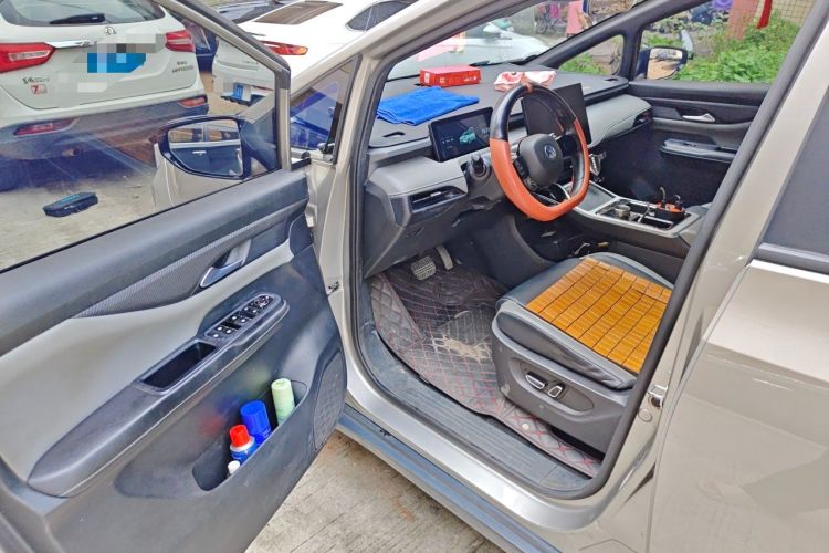 Used Hycan Z03 2022 510 km Range Chaozhi Version 135 kW 63.98 kWh Driver Seat