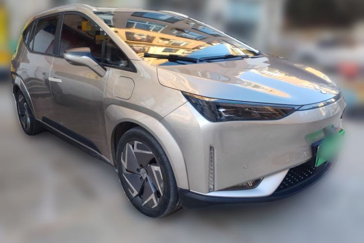 Used Hycan Z03 2022 620 km Range Trendy Cool Version 160 kW 76.8 kWh Front Right 45 Deg