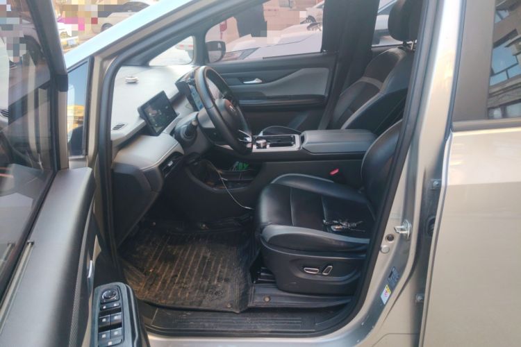 Used Hycan Z03 2022 620 km Range Trendy Cool Version 160 kW 76.8 kWh Left Front Seat