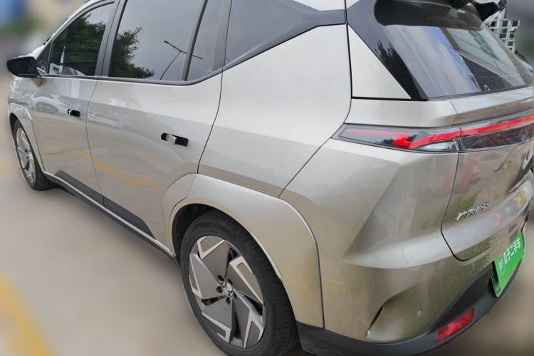 Used Hycan Z03 2022 620 km Range Chaozhi Version 160 kW 76.8 kWh Rear Left 45 Deg