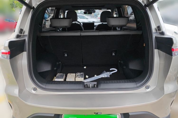 Used Hycan Z03 2022 620 km Range Chaozhi Version 160 kW 76.8 kWh Trunk