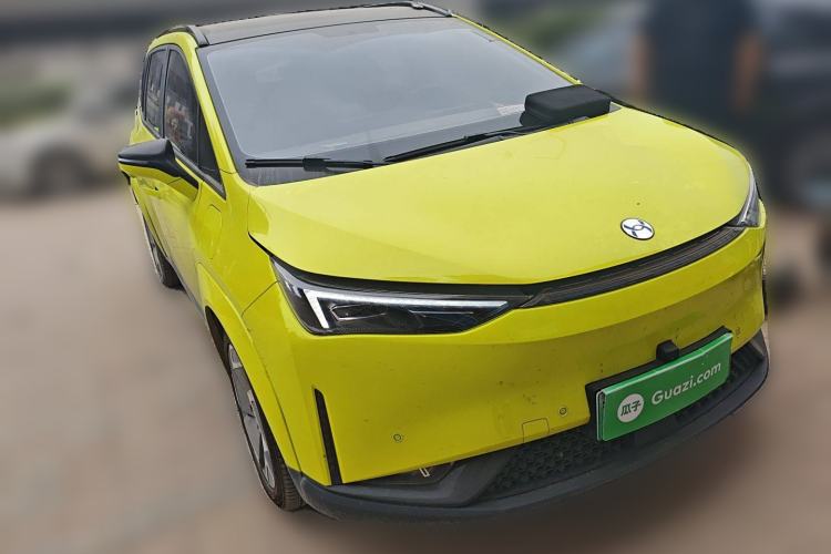 Used Hycan Z03 2022 510 km Range Trendy Cool Version 135 kW 63.98 kWh Front Right 45 Deg