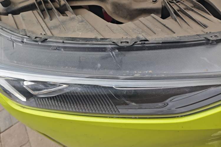 Used Hycan Z03 2022 510 km Range Trendy Cool Version 135 kW 63.98 kWh Right Front Headlight