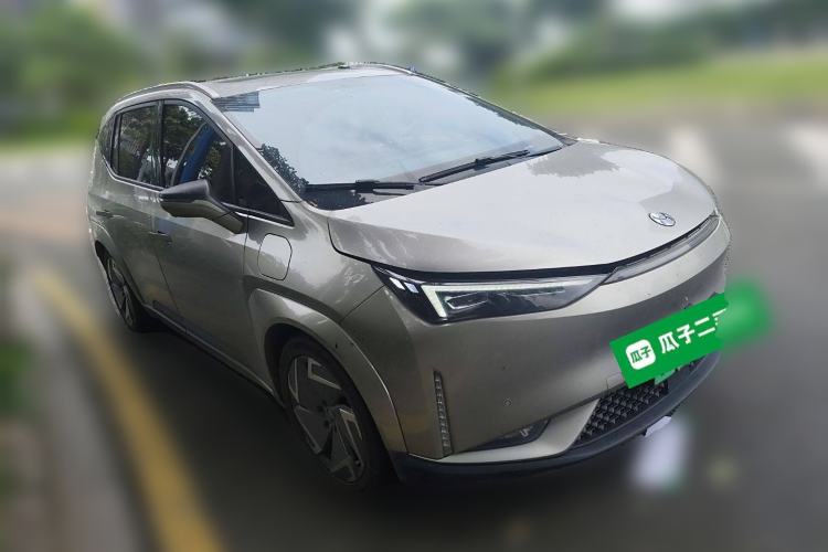 Used Hycan Z03 2022 620 km Range Trendy Cool Version 160 kW 76.8 kWh Front Right 45 Deg